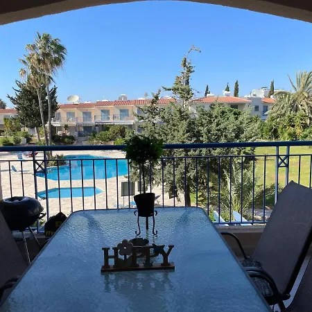 Paradise Gardens2 With Waking Distance To The Sea Paphos