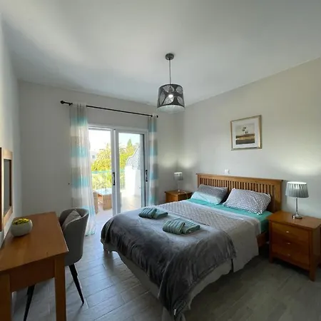 Paradise Gardens2 With Waking Distance To The Sea Apartment *