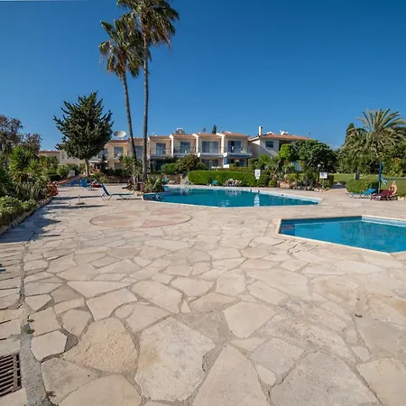 Apartment Paradise Gardens2 With Waking Distance To The Sea *